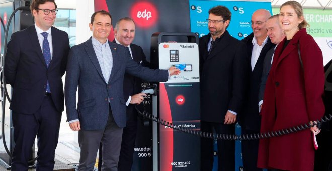 1.000 puntos de recarga con tecnología 'contactless', el proyecto de Mastercard, EDP y Sabadell