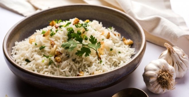 Pato confinado - Receta de arroz blanco con ajo y laurel