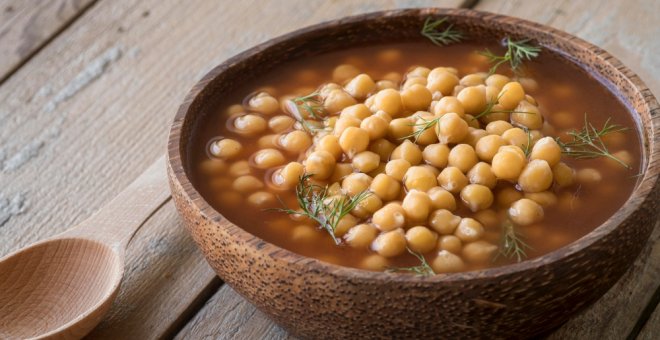 Pato confinado - Receta de sopa de garbanzos