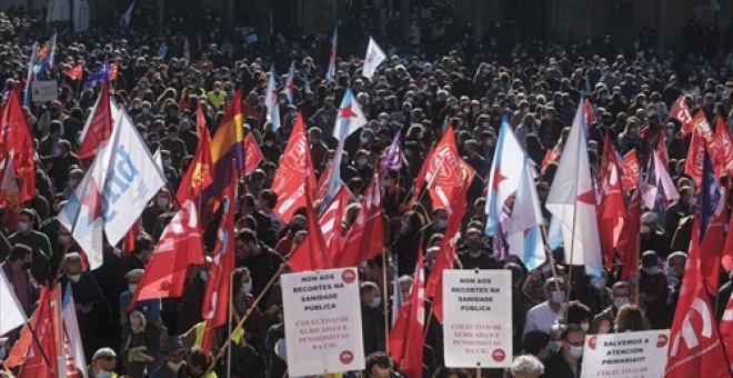 Miles de personas reclaman un refuerzo de la atención primaria en Galicia