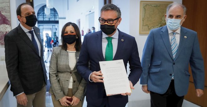 Vox enmienda a la totalidad los presupuestos andaluces y acusa al PP de incumplir los acuerdos