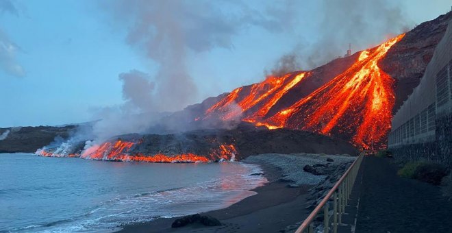 Nadie se atreve a predecir el final de Cumbre Vieja tras dos meses de erupción