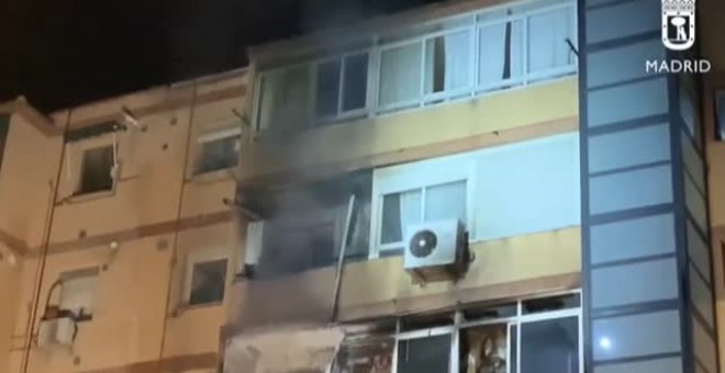 Un aparatoso incendio en una vivienda de Madrid destapa un laboratorio de cocaína