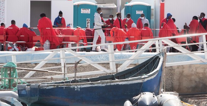 Más de 700 personas rescatadas en las costas de Canarias durante el fin de semana y las primeras horas del lunes