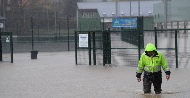 Los estragos del temporal: carreteras cortadas, ríos desbordados y un hospital desalojado