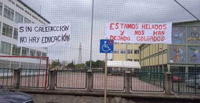 Los alumnos del IES Besaya dan clase sin calefacción y a 12 grados de temperatura