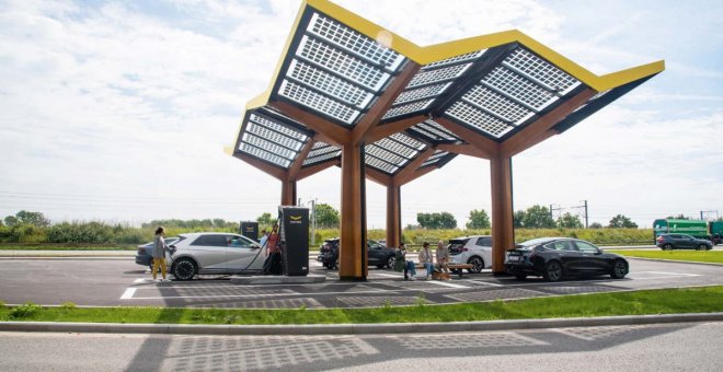 Los navegadores de Tesla incluyen ahora los cargadores de Fastned