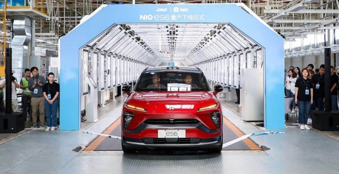 NIO "patina" y da marcha atrás: niega que vaya a fabricar coches eléctricos en Europa