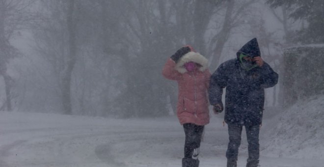 Hasta 25 provincias están en alerta por viento, aludes, olas y nieve este miércoles