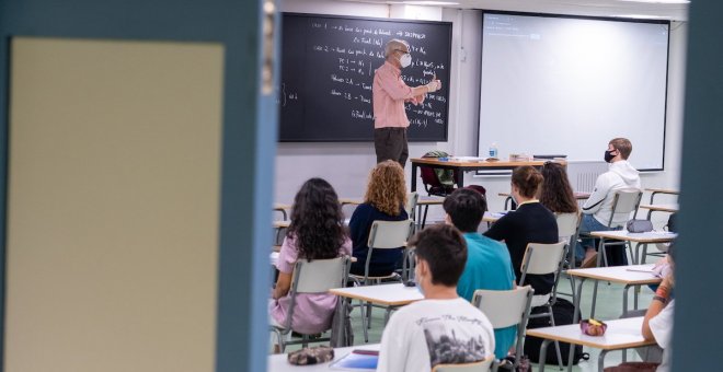 El Gobierno, las comunidades autónomas y la comunidad educativa se inclinan por no retrasar la vuelta al cole tras la Navidad