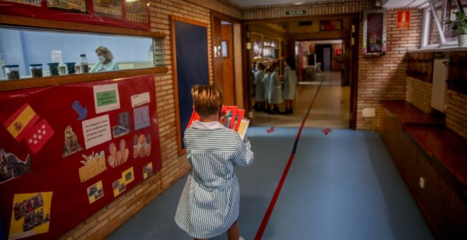 Los directores de los colegios de Madrid piden que se adelanten las vacaciones navideñas por la sexta ola