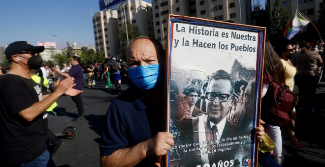 La muerte de la viuda de Pinochet agita el cierre de campaña electoral en Chile