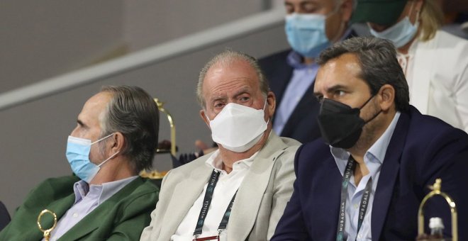 Juan Carlos I reaparece en público en un partido de Rafa Nadal en Abu Dabi