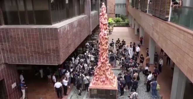 Desmantelan en la Universidad de Hong Kong una estatua dedicada a la matanza de Tiannanmen