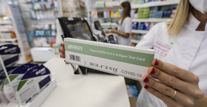 Farmacéuticos advierten de la "falsa seguridad" de un test negativo