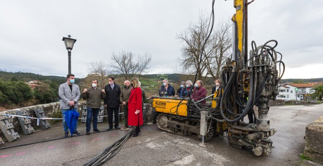 Comienzan de emergencia los trabajos de reparación del Puente Viejo de Oruña