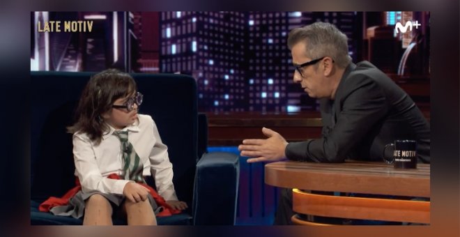 La hija de Buenafuente sorprende a su padre en el último 'Late Motiv' vestida de la niña de Shrek: "Historia de la televisión"