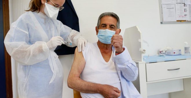 "La vacuna ha sido un muro importantísimo" contra el coronavirus