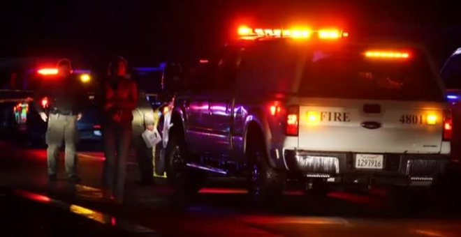 Una avioneta se estrella en una zona residencial de San Diego, California