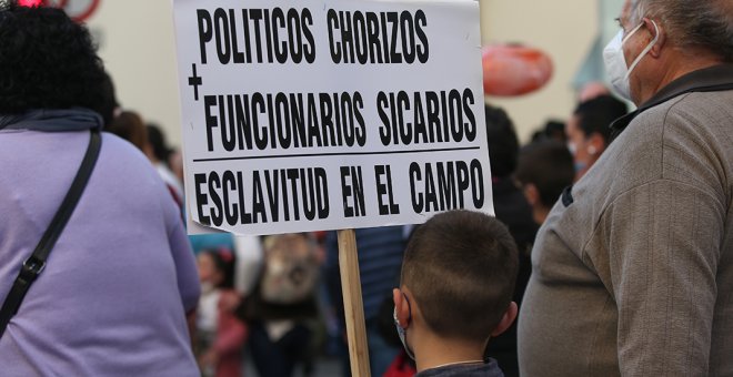 La "Asturias vaciada" llena las calles de Oviedo (y acaba apaleada)