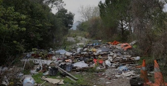 Moren dues persones per la mala combustió d'una estufa en una barraca a Montcada i Reixac