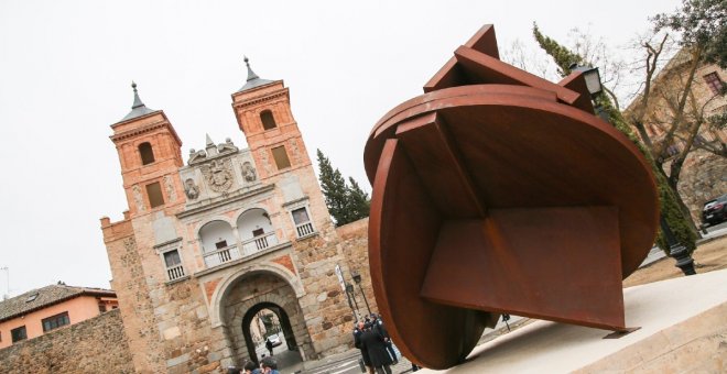 Una escultura de Rafael Canogar recuerda a las víctimas de la pandemia en la ciudad de Toledo