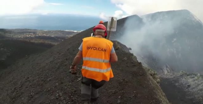 Así es el camino hasta uno de los cráteres del volcán de La Palma