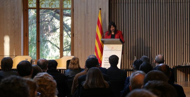 El 70% de les assignatures de grau a la universitat s'imparteixen en català, però només s'hi redacten el 10% de les tesis