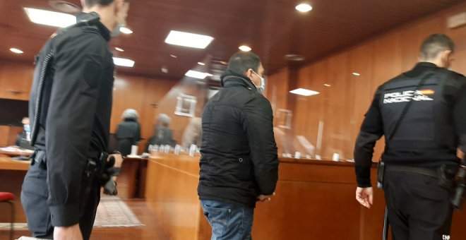 El acusado niega los abusos y la menor se reafirma: "Me decía cosas bonitas"