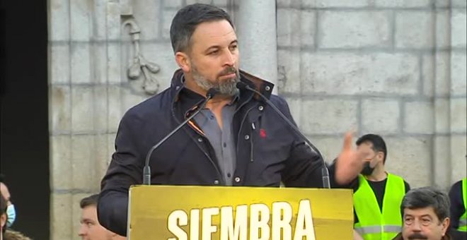 Abascal sobre la inmigración: "Lo que hay que hacer es no traer a gente a la que le gusta coger los machetes"