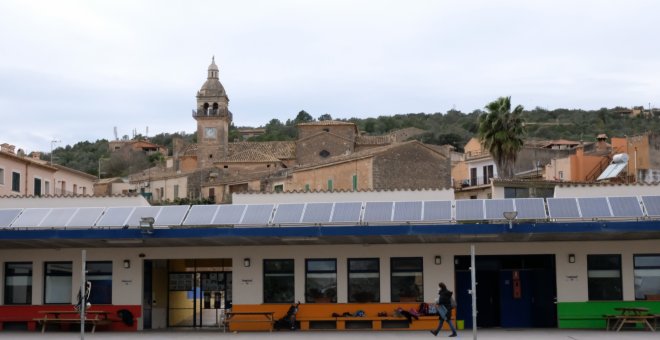 Les Illes, pioneres a l'Estat en produir i vendre energia renovable pública per abaratir la llum a famílies