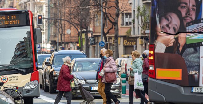 La incidencia desciende más de 200 puntos y se sitúa en 1.244 casos