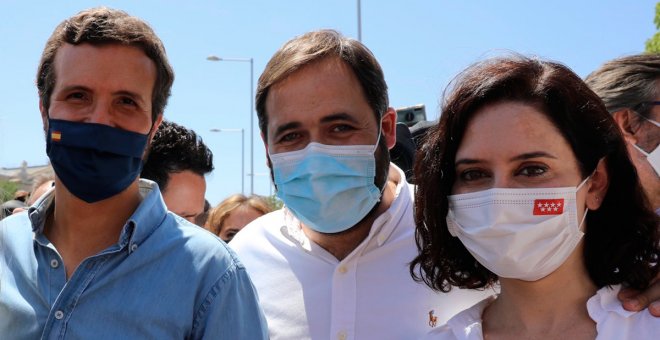 Cargos del PP de Castilla-La Mancha se mojan en la guerra entre Casado y Ayuso mientras su cúpula permanece callada