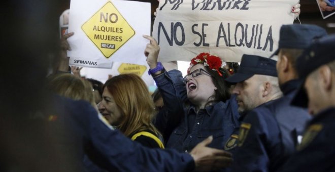 Organizaciones de vientres de alquiler se movilizan para presionar al Gobierno