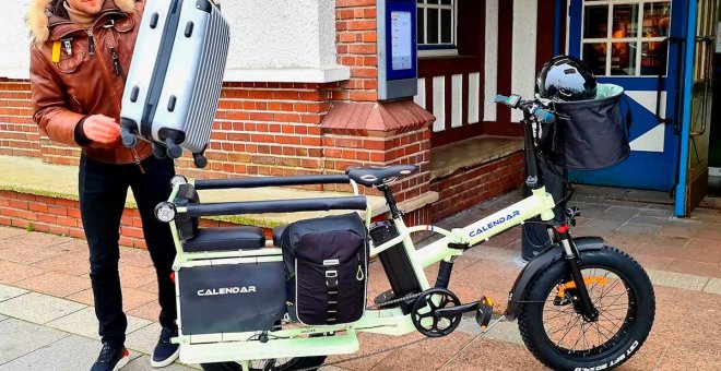 Longtail Max, la bicicleta eléctrica de carga que además es plegable y brilla en la oscuridad