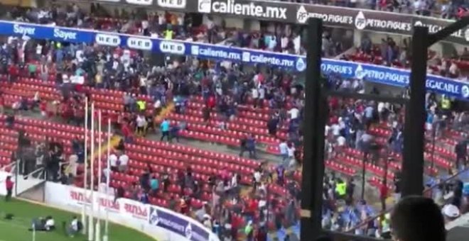 México niega que haya habido fallecidos en la pelea entre hinchas del Querétaro y el Atlas