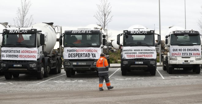 Sánchez asegura que habrá acuerdo con los transportistas: "No nos levantaremos de la mesa hasta lograrlo"