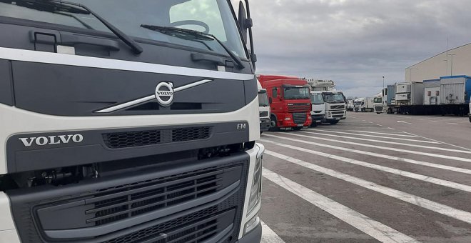 Más de 200 camiones marchan por Santander en protesta por el precio del combustible