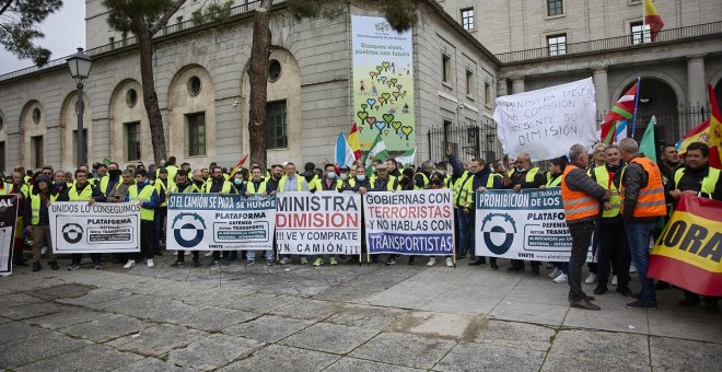 Los transportistas continúan con los paros y exigen el fin de los contratos por debajo de costes