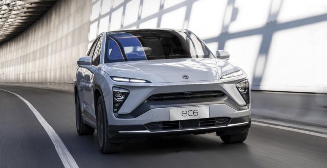 NIO, Tesla y Volkswagen detienen la producción de sus eléctricos en China