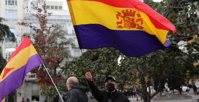 "Ojalá algún día podamos votar a nuestro jefe de Estado": los tuiteros se unen en un grito unánime por el Día de la República