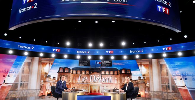 Macron y Le Pen chocan por sus propuestas económicas, las relaciones con Rusia y la xenofobia de la ultraderechista