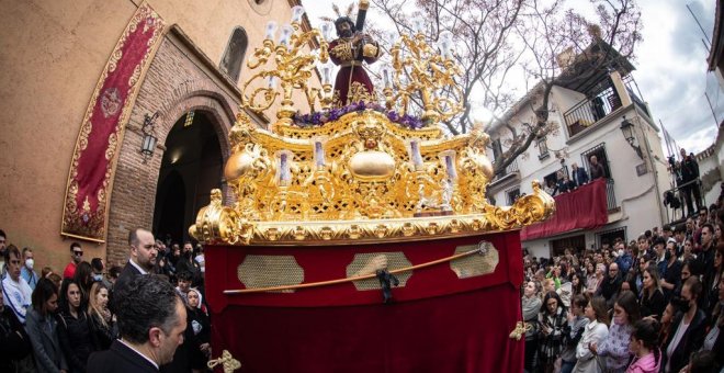 Mentir es pecado: el bulo de Semana Santa de Vox sobre los menores migrantes