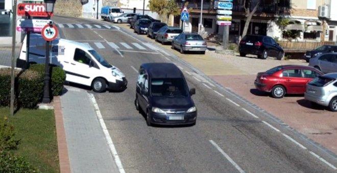 Tres detenidos por quince delitos contra el patrimonio, entre ellos la sustracción de una furgoneta de reparto