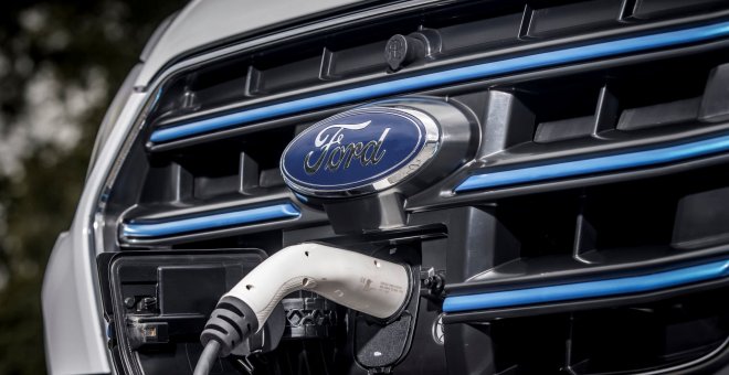 Ford prepara su ofensiva de furgonetas eléctricas para Europa