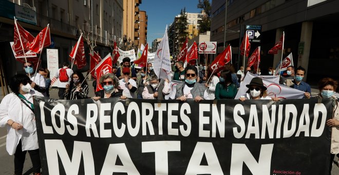 La sanidad pública alcanzó en 2021 más de 700.000 pacientes en lista de espera, su máximo histórico