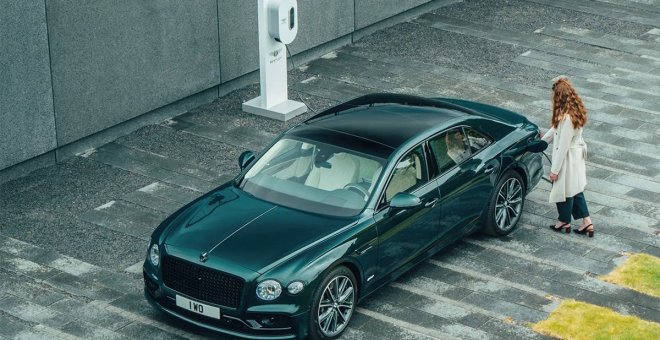 Bentley busca ingenieros especializados en coches eléctricos para acelerar el plan Beyond100