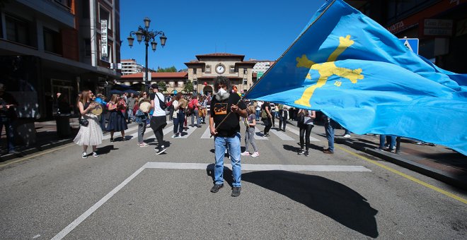 Asturies reclama los sos drechos llingüísticos delantre del odiu de la estrema derecha