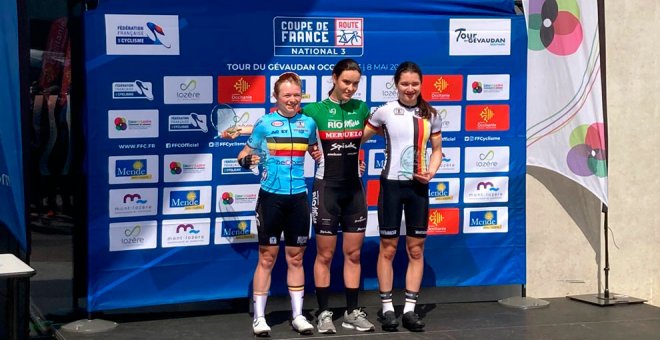 Lucía Ruiz hace historia y gana la segunda etapa del Tour du Gévaudan Occitanie