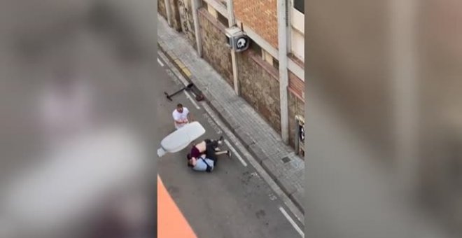 Tres turistas propinan una paliza a un policía en Barcelona al confundirlo con un ladrón